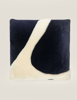 Coussin Saint Peter Bleu Norki en agneau velours