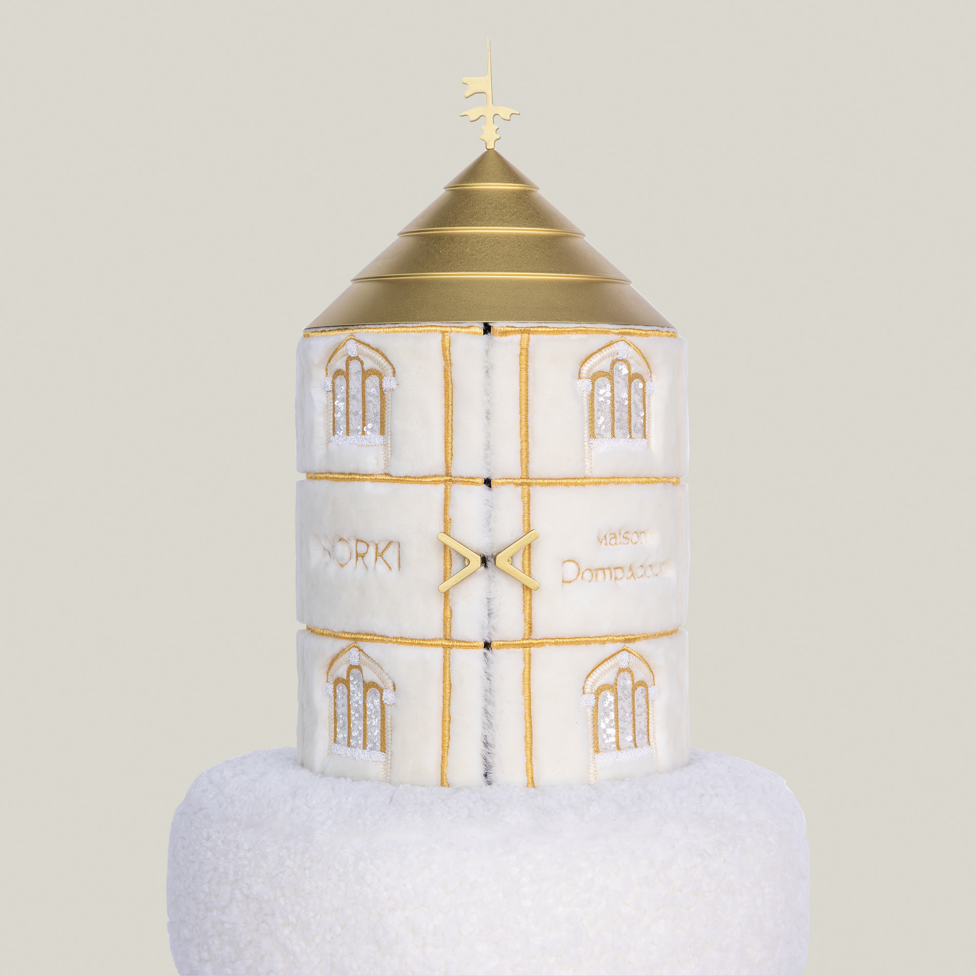 Maison Pompadour Champagne Case