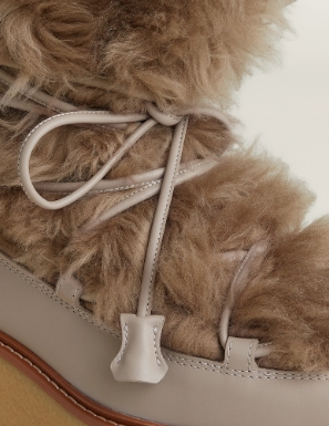 Pair of winter boots by Norki from the Latitude 30 collection