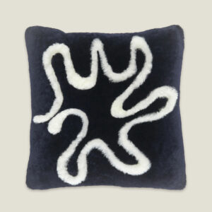 Navy Blue Étretat Cushion in Norki Shearling